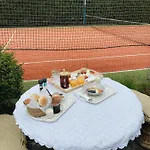 Frühstückspension Powiew - B&B Pensjonat Noclegi Swinoujscie - Unterkunft Swinemuende - Guesthouse Tennis Garden Breakfast At Baltic Sea (Adults Only) Swinemünde