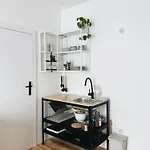 Powiew - B&B Pensjonat Noclegi Swinoujscie - Unterkunft Swinemuende - Guesthouse Tennis Garden Breakfast At Baltic Sea (Adults Only) 4*