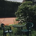 Powiew - - - Tennis Garden Breakfast At Baltic Sea (adults Only) ベッド・アンド・ブレックファスト シフィノウイシチェ