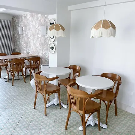 Powiew - - - Tennis Garden Breakfast At Baltic Sea (adults Only) 4* Swinoujscie